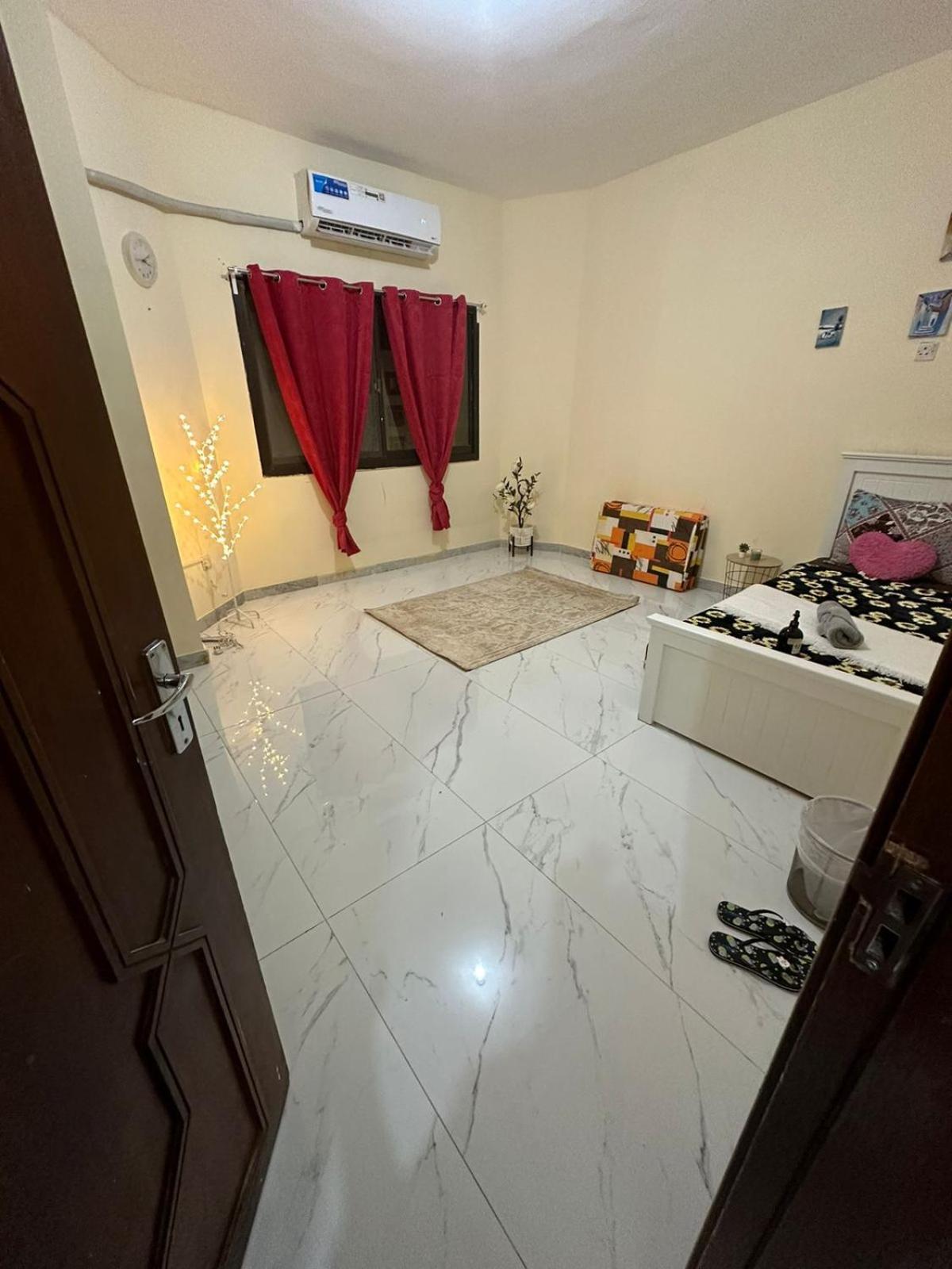 Cozy Corner 2024 Apartment Abu Dhabi Luaran gambar