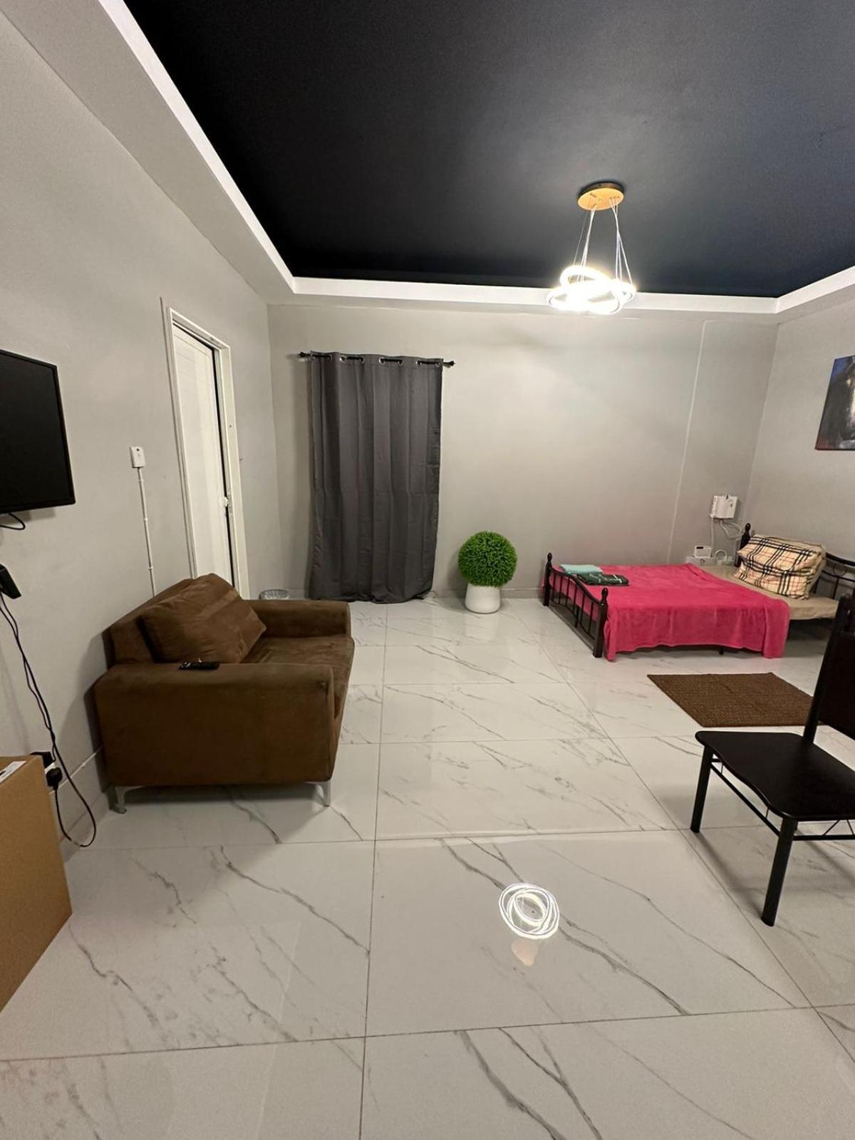 Cozy Corner 2024 Apartment Abu Dhabi Luaran gambar