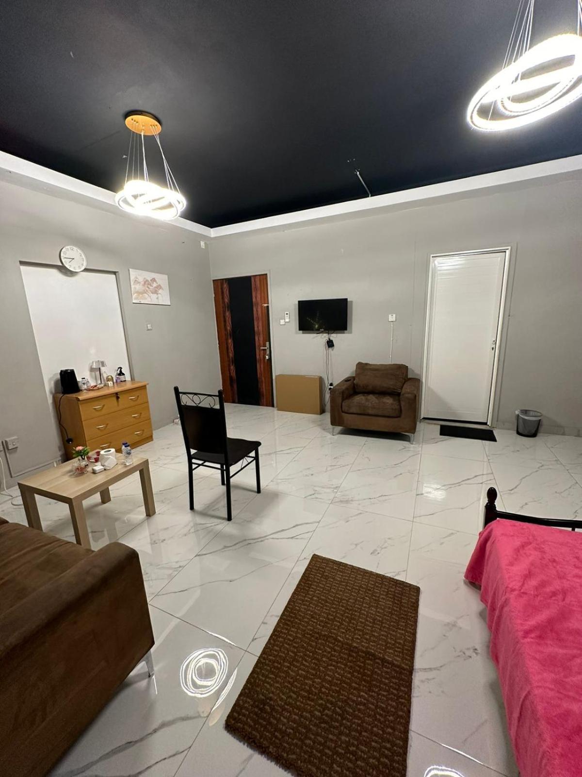 Cozy Corner 2024 Apartment Abu Dhabi Luaran gambar